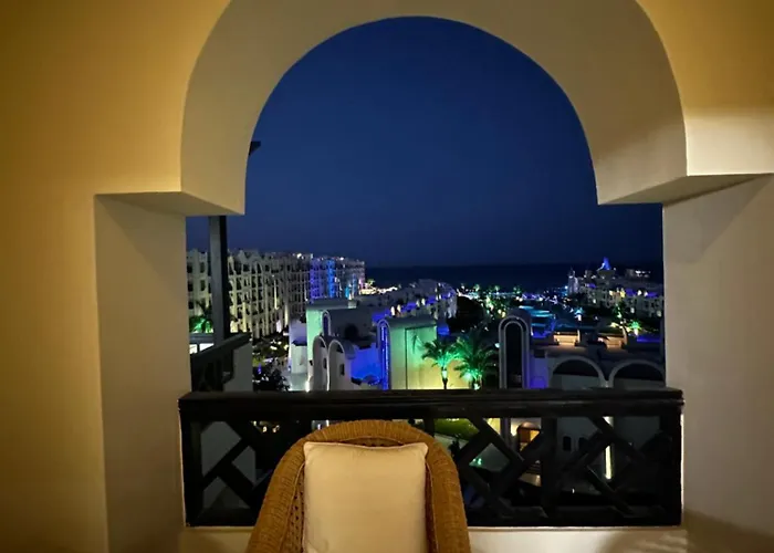 Joy 2 Bedrooms For Foreigners Passport Holders Only Apartment